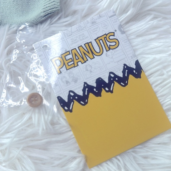 Peanuts Snoopy Baby Girls  Pull Over Sweater - Picture 4 of 5